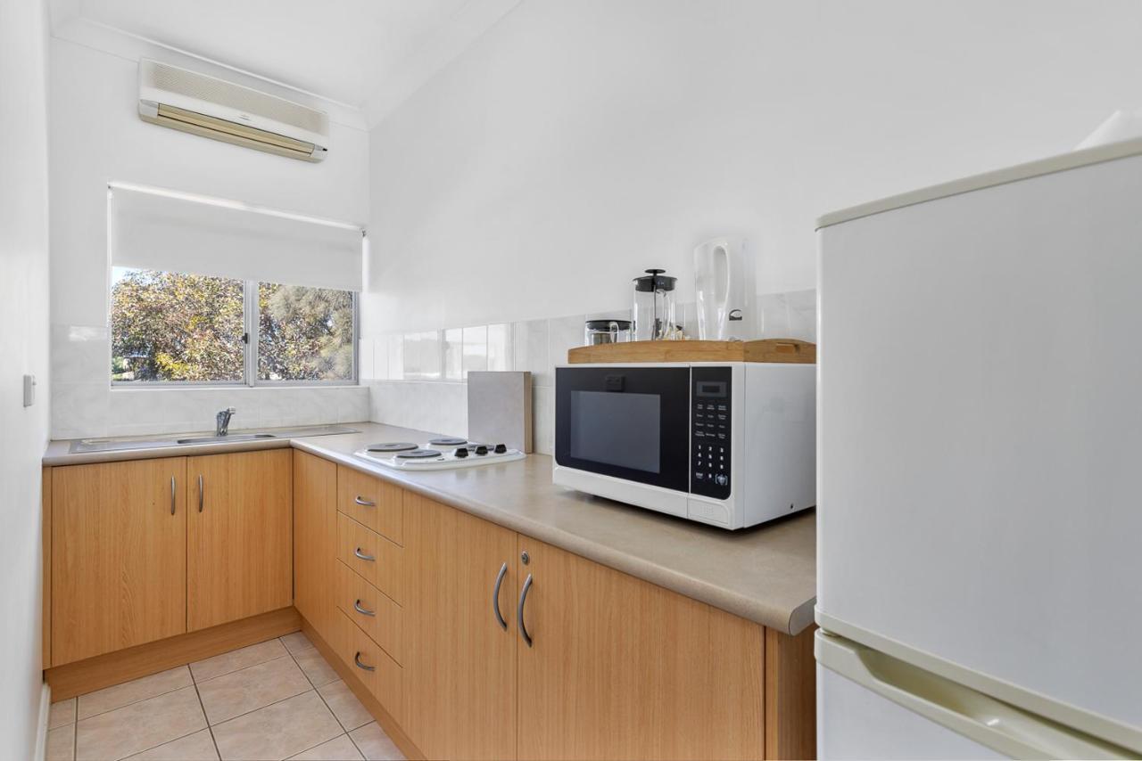 Port Noarlunga Coast Motel And Apartments מראה חיצוני תמונה